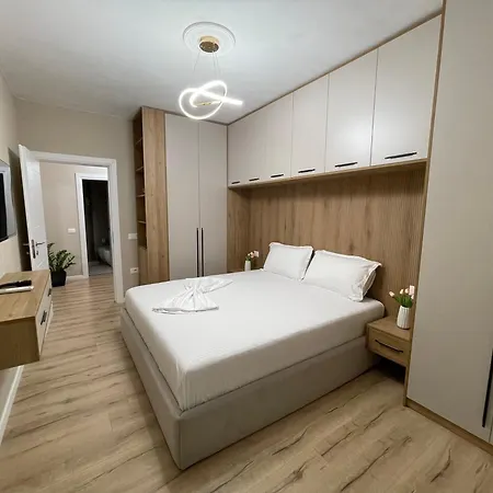 Modern And Cozy Oasis Near Center Apartman Tirana