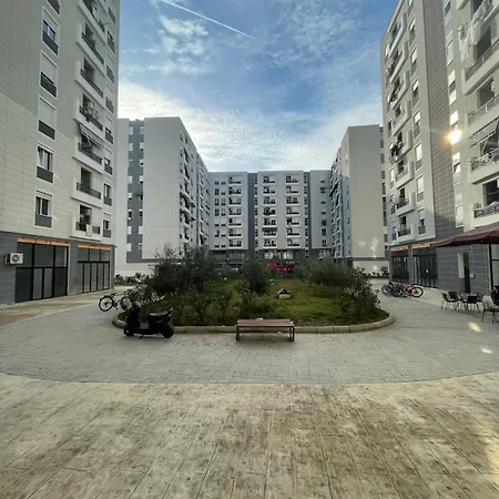 Modern And Cozy Oasis Near Center Apartman Tirana